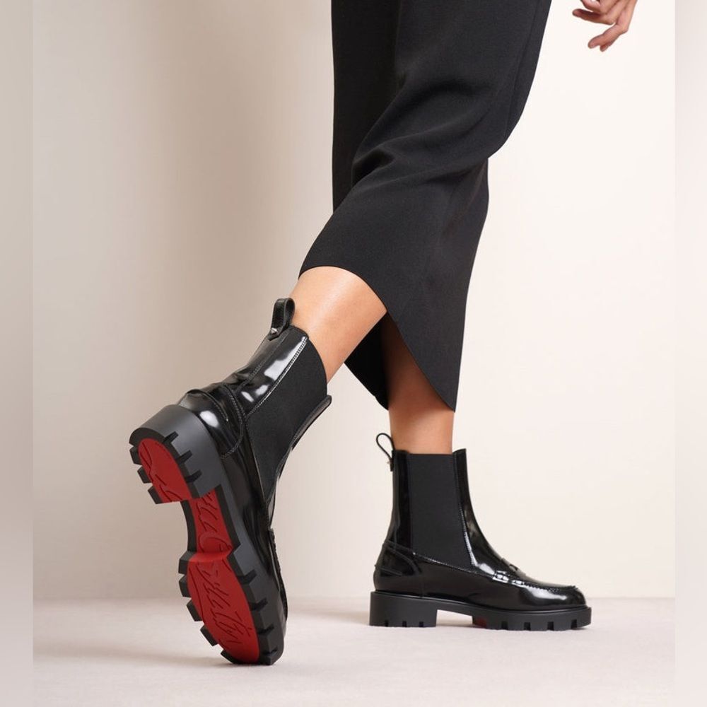CHRISTIAN LOUBOUTIN Montezu Brushed Leather Ankle Boots Black Lug Sole EU 40.5